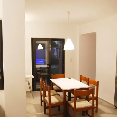 Endless Summer Pool Flat * Ixia (Rhodes)