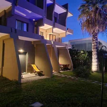 Endless Summer Pool Flat Апартаменты Иксиа