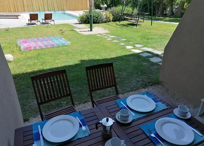 Апартаменты Endless Summer Pool Flat Иксиа