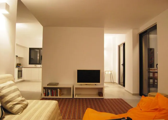 Endless Summer Pool Flat *